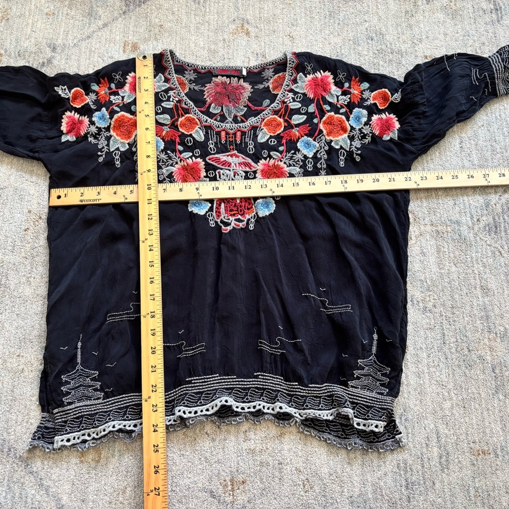 JOHNNY WAS Hamayu Embroidered Black Floral Women's Top Small Boho Chic Festival - Picture 5 of 6